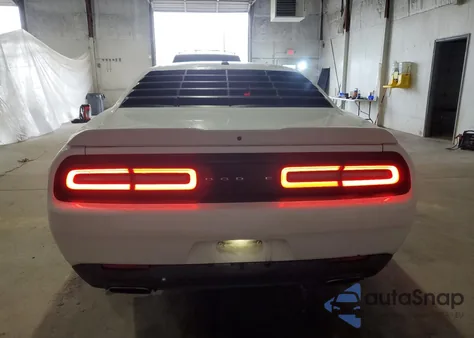 2021 Dodge Challenger Sxt из США, поврежденный, VIN 2C3CDZAG3MH516893